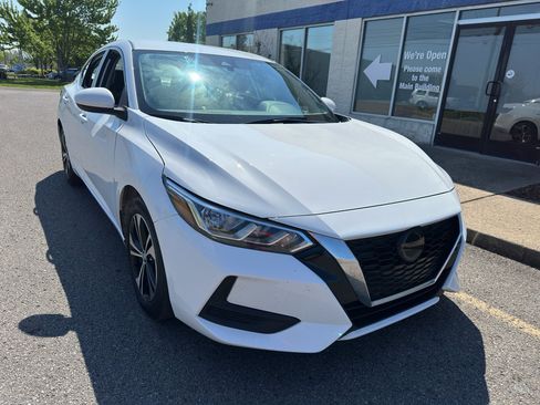 Used 2023 Nissan Sentra SV image 2