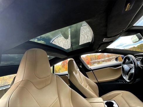Used 2015 Tesla Model S P85D image 19