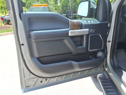 Used 2020 Ford F150 Lariat AWD/4WD image 23
