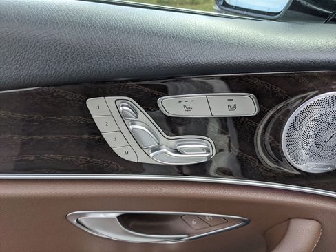 Used 2019 Mercedes-Benz E 300 image 19