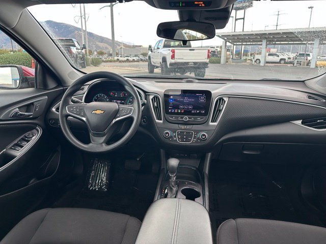 Certified 2025 Chevrolet Malibu LT FWD image 30