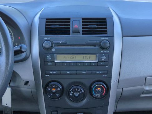 Used 2009 Toyota Corolla LE image 16
