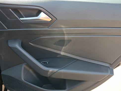 Used 2024 Volkswagen Jetta SE image 14