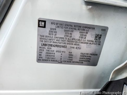 Certified 2024 Buick Envision Preferred AWD/4WD image 24