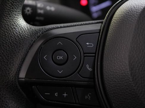 Used 2022 Toyota Corolla LE image 18