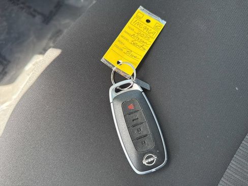 Used 2025 Nissan Sentra SV FWD image 29