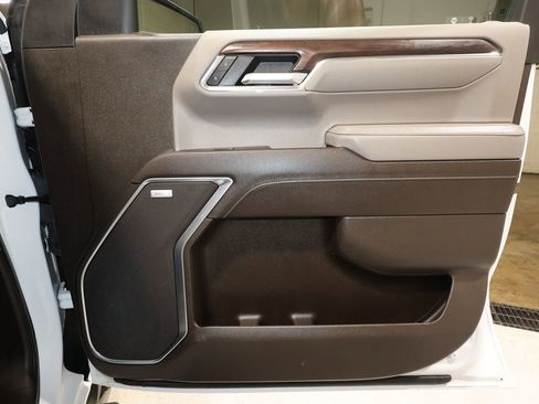 Certified 2023 GMC Sierra 1500 SLT w/ SLT Premium Plus Package image 19