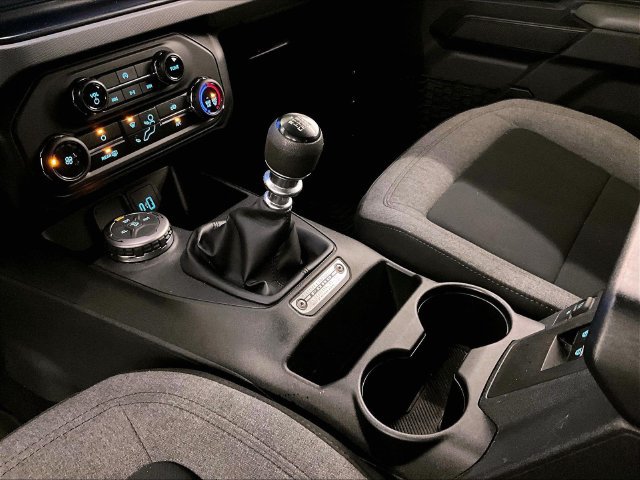 Used 2022 Ford Bronco 2-Door AWD/4WD image 16