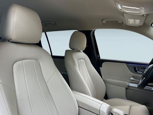 Certified 2023 Mercedes-Benz EQB 300 4MATIC image 28