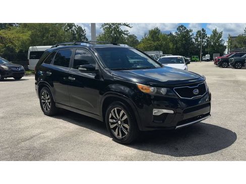 Used 2013 Kia Sorento SX FWD image 2