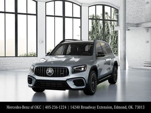 New 2026 Mercedes-Benz GLB 35 AMG 4MATIC image 41