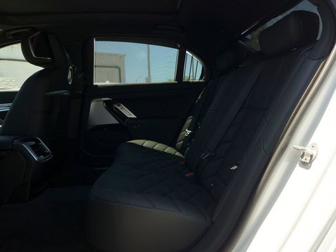 New 2026 BMW 740i w/ Premium Package RWD image 8