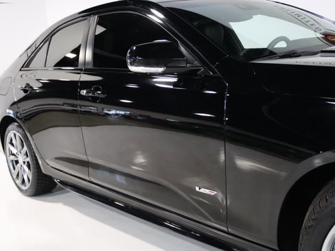 Used 2021 Cadillac CT4 V image 9