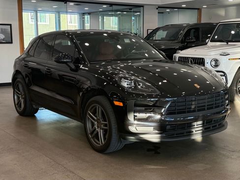 Used 2020 Porsche Macan S AWD/4WD image 3