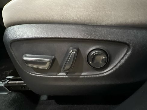 New 2026 Toyota Grand Highlander Limited image 18