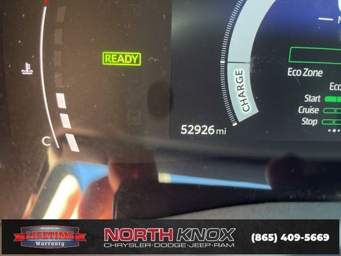 Used 2025 Toyota Camry LE image 31