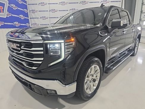 Used 2024 GMC Sierra 1500 SLT w/ SLT Premium Plus Package image 2
