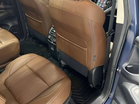 Certified 2023 Subaru Ascent Touring AWD/4WD image 15