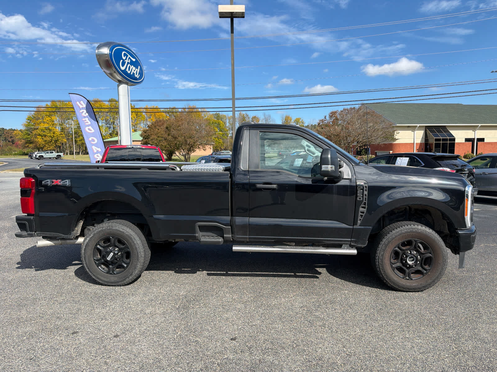 Used 2023 Ford F250 XL w/ STX Appearance Package AWD/4WD image 2