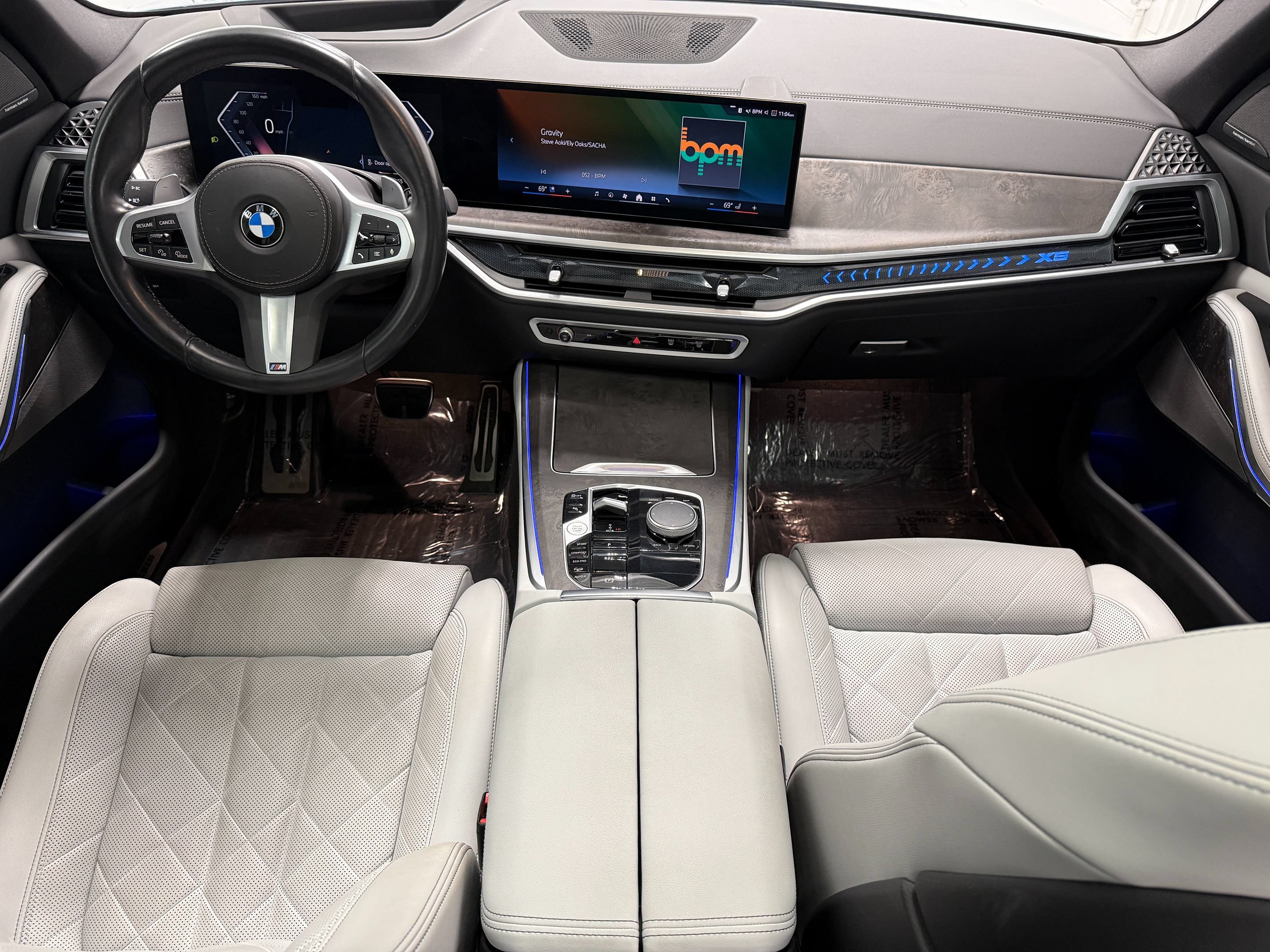 Used 2024 BMW X5 xDrive40i w/ M Sport Package AWD/4WD image 15