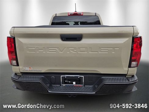 Used 2023 Chevrolet Colorado W/T image 4
