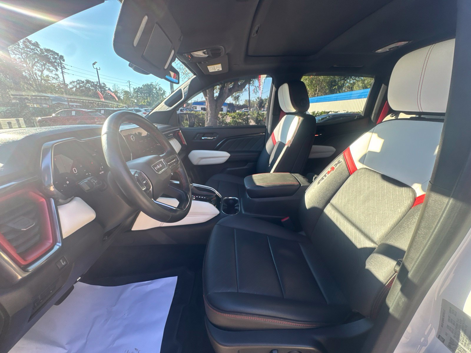 Used 2023 GMC Canyon AT4X AWD/4WD image 17
