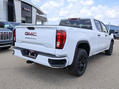 New 2026 GMC Sierra 1500 Pro w/ Graphite Edition