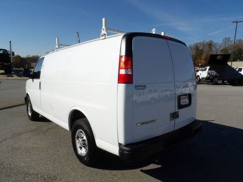 Used 2020 Chevrolet Express 2500 w/ Safety Package image 5