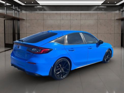 Used 2023 Honda Civic Sport image 6