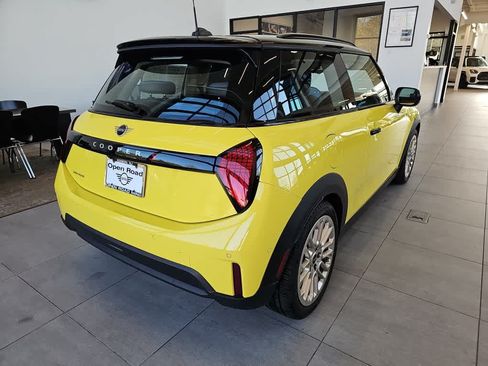 Certified 2025 MINI Cooper S FWD image 8