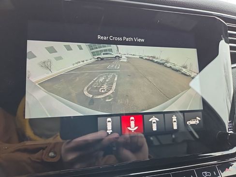 Used 2024 Jeep Wagoneer Series II w/ Convenience Group I image 50