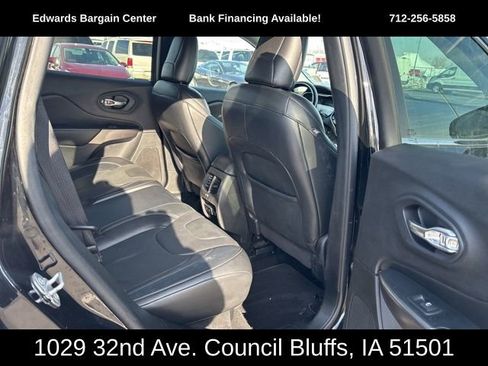 Used 2020 Jeep Cherokee Limited image 9