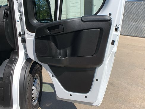Used 2025 RAM ProMaster 2500 w/ Convenience Group FWD image 21