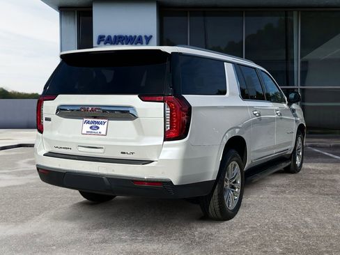 Used 2022 GMC Yukon XL SLT w/ SLT Premium Package image 6