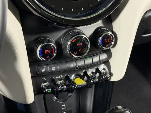 Certified 2024 MINI Cooper SE image 20