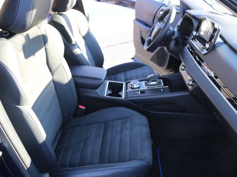 Used 2023 Mitsubishi Outlander SE image 26