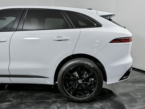 Used 2025 Jaguar F-PACE R-Dynamic S AWD/4WD image 7