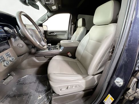 Used 2022 Chevrolet Silverado 1500 LTZ w/ LTZ Convenience Package II image 21