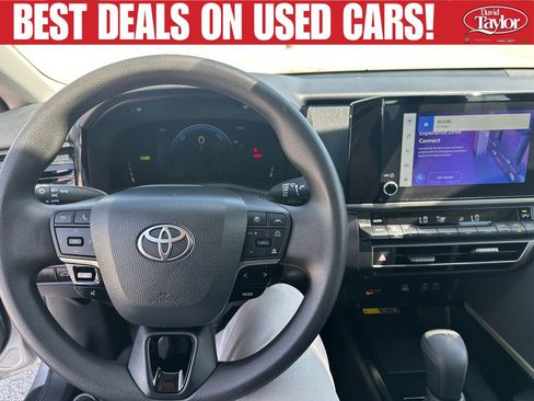 Used 2025 Toyota Camry LE FWD image 16