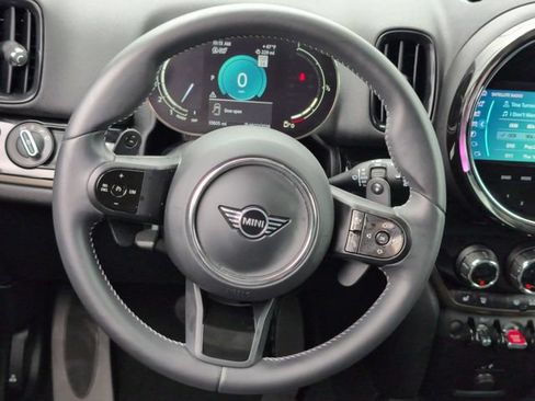 Used 2024 MINI Cooper Countryman S FWD image 11