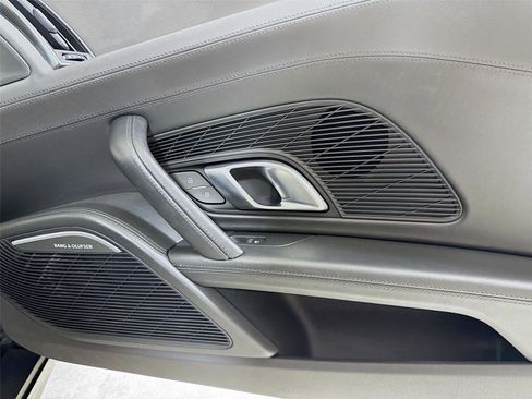 Used 2017 Audi R8 V10 image 29