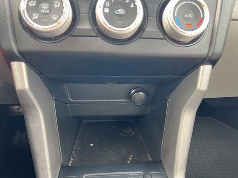 Used 2017 Subaru Forester 2.5i w/ Alloy Wheel Package image 19