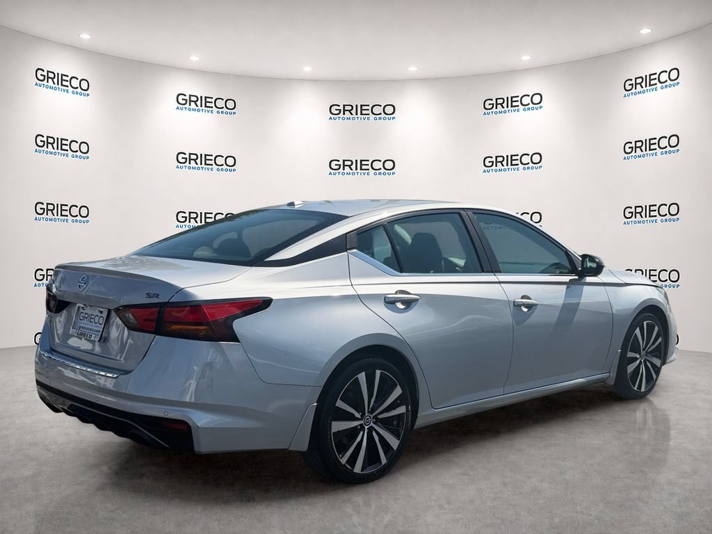 Used 2021 Nissan Altima 2.5 SR FWD image 7