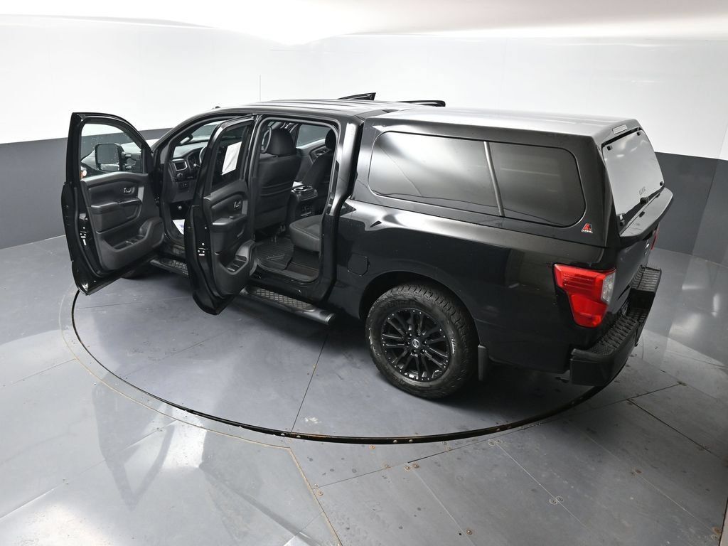 Used 2018 Nissan Titan SV AWD/4WD image 57