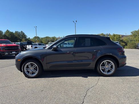 Used 2018 Porsche Macan image 2