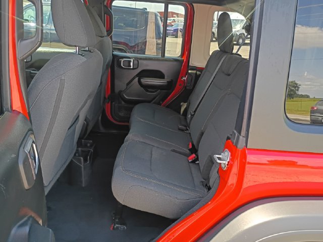 Used 2025 Jeep Wrangler Unlimited Sport AWD/4WD image 24