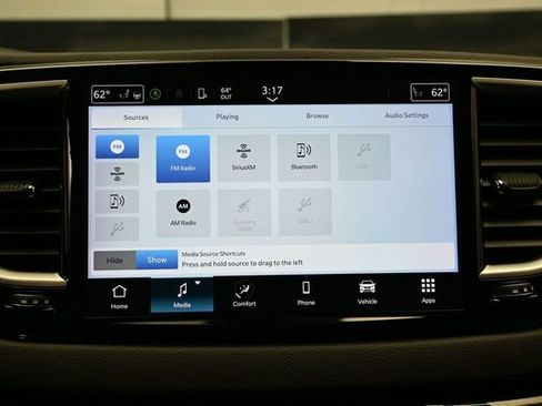Certified 2024 Chrysler Pacifica Touring-L FWD image 35