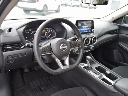 Used 2024 Nissan Sentra SV image 18
