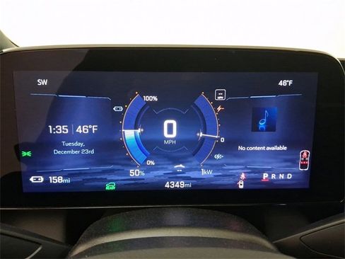 Used 2025 Chevrolet Equinox EV LT w/ Convenience Package image 25