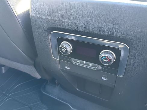 Used 2022 Chevrolet Tahoe LT image 20